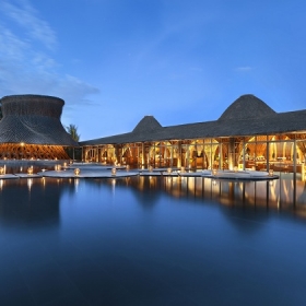 Naman Retreat Resort 5 sao