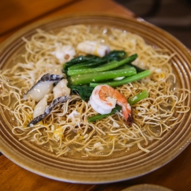 Nhà hàng 1965 Singapore Street Food