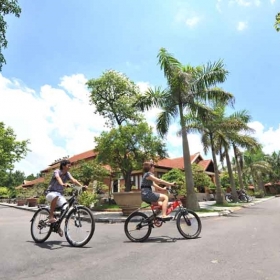 Hoàng Long Resort 3 sao Thạch Thất