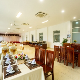 Khách sạn Navy Đà Nẵng