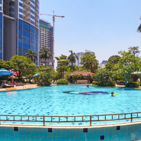 Garden Pool Landmark 72 