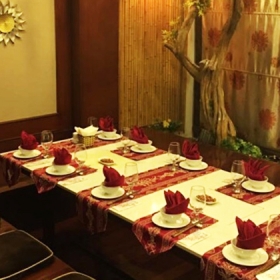 Nhà hàng Tuyết Thanh -  24 Kim Đồng