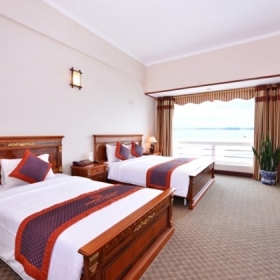 Khách sạn Grand 4 Hạ Long