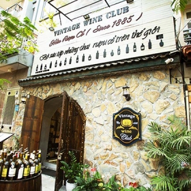 Nhà hàng Vintage Wine Club since 1885	