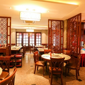 Nhà Hàng Lẩu Hồng Kông - Tân Sơn Nhất 5 Sao