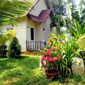 Hương Phong Hồ Cốc Beach Resort 