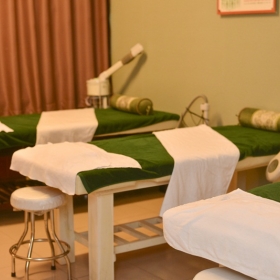 Học viện sắc đẹp Phương Spa