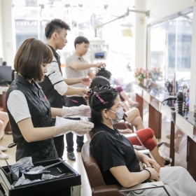 Salon tóc Hồng Trọng 