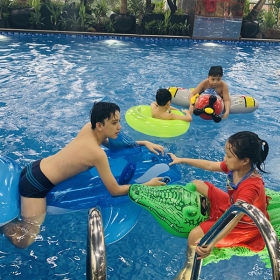 Massage Tropical Pool