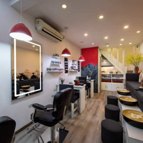 Tiny & Nail Việt Nam