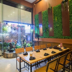 Nhà hàng Tên Lửa