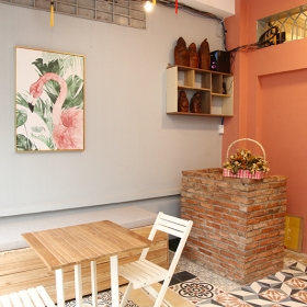 K Vegetarian Cafe & Restaurant old