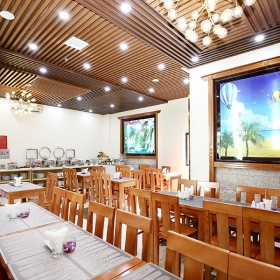 SUNLIT SEA HOTEL & APARTMENT