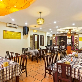 Nhà hàng Tâm Sen