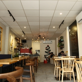 Nhà hàng November 24