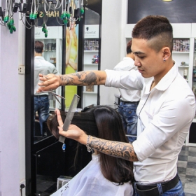 Linh Moon Hair Salon