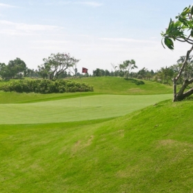 Royal Island Mekong Golf