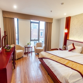 Từ Sơn Luxury Hotel