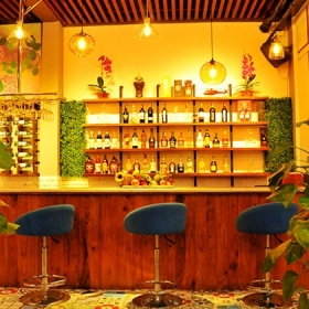 Khách sạn Carnosa Huế 2 sao