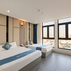 Đà Nẵng - Toàn Thắng Hotel - Nghỉ dưỡng phòng Deuxe Triple Patrial Seaview
