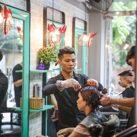 Anh Đức Hair and Nail Salon