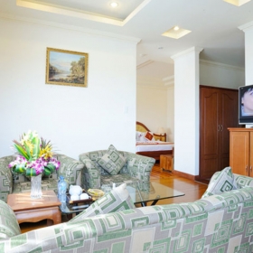 Khách sạn Hoàng Yến I Bình Dương