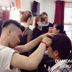 Mona Beauty & Academy