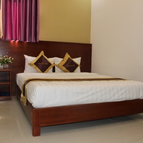 Khách sạn Ánh Vinh