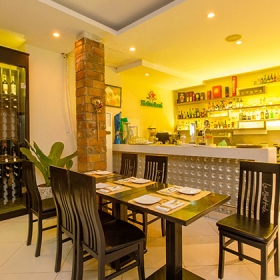 Nhà hàng Ý La Bettola