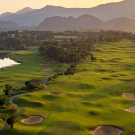 Sky Lake Resort & Golf Club