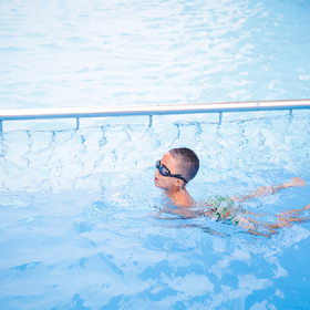 Bể bơi Xuân Mai Tower