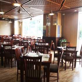 Nhà hàng Long Hà 