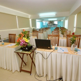 Khách sạn Ruby Nha Trang