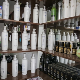 Salon tóc Hồng Trọng 