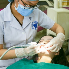 Nha khoa Trung Hiếu