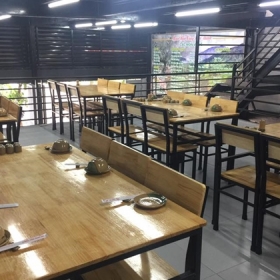 Dê núi Năm Thành