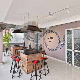 Nhà hàng Seas Conner