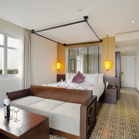 Royal Riverside Hội An Hotel 4