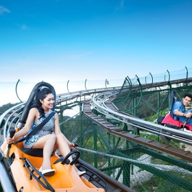 Du lịch Quốc tế Hoàng gia 