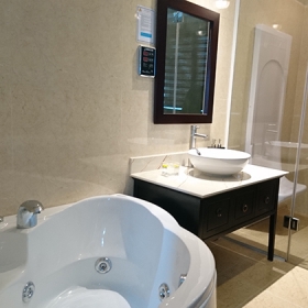 Khách sạn Paracel Đà Nẵng 4