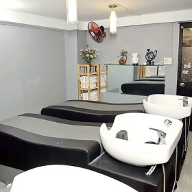 Salon Phương Hạnh