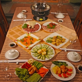 Khách sạn Hoàng Yến I Bình Dương