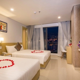Khách sạn Love 3 sao Nha Trang