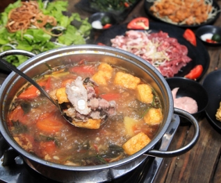 Ẩm thực Vân Mây
