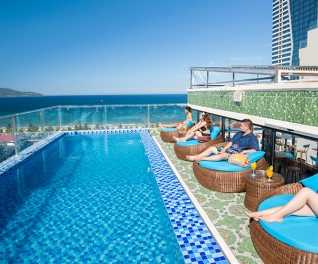 SUNLIT SEA HOTEL & APARTMENT