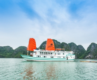 Du thuyền L'Azalee Hạ Long 4 sao
