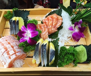 Nhà hàng Sashimi BBQ Garden