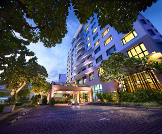 Khách sạn ParkRoyal Saigon