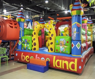 Bee Bee Land