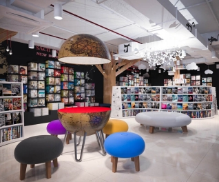 Tân Việt Books